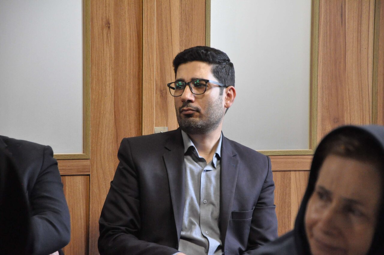 نشست علمی «بررسی جریانها و رویکردهای عمده ادبیات داستانی جنگ» برگزار شد