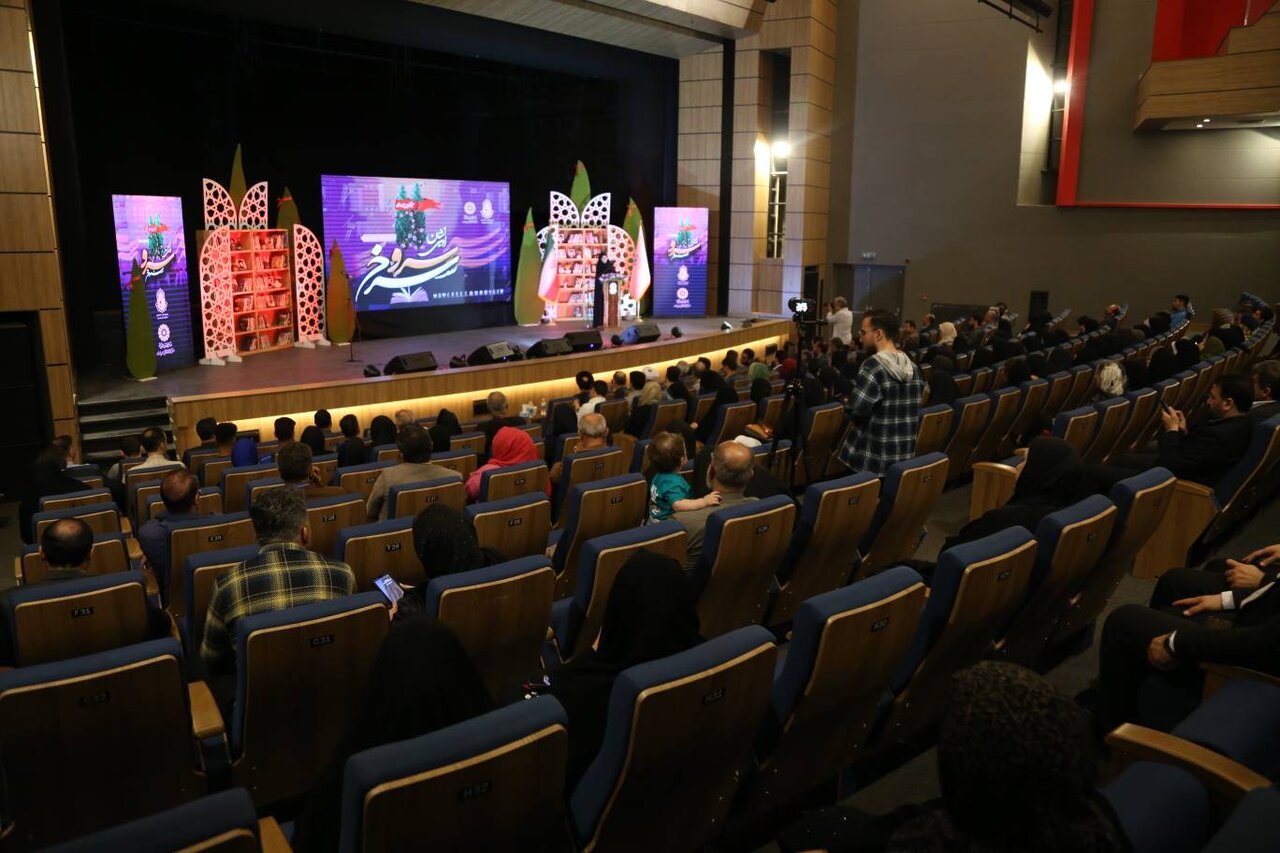 ماندگاری دفاع مقدس وابسته به ثبت در کتابها و ترویج آن است