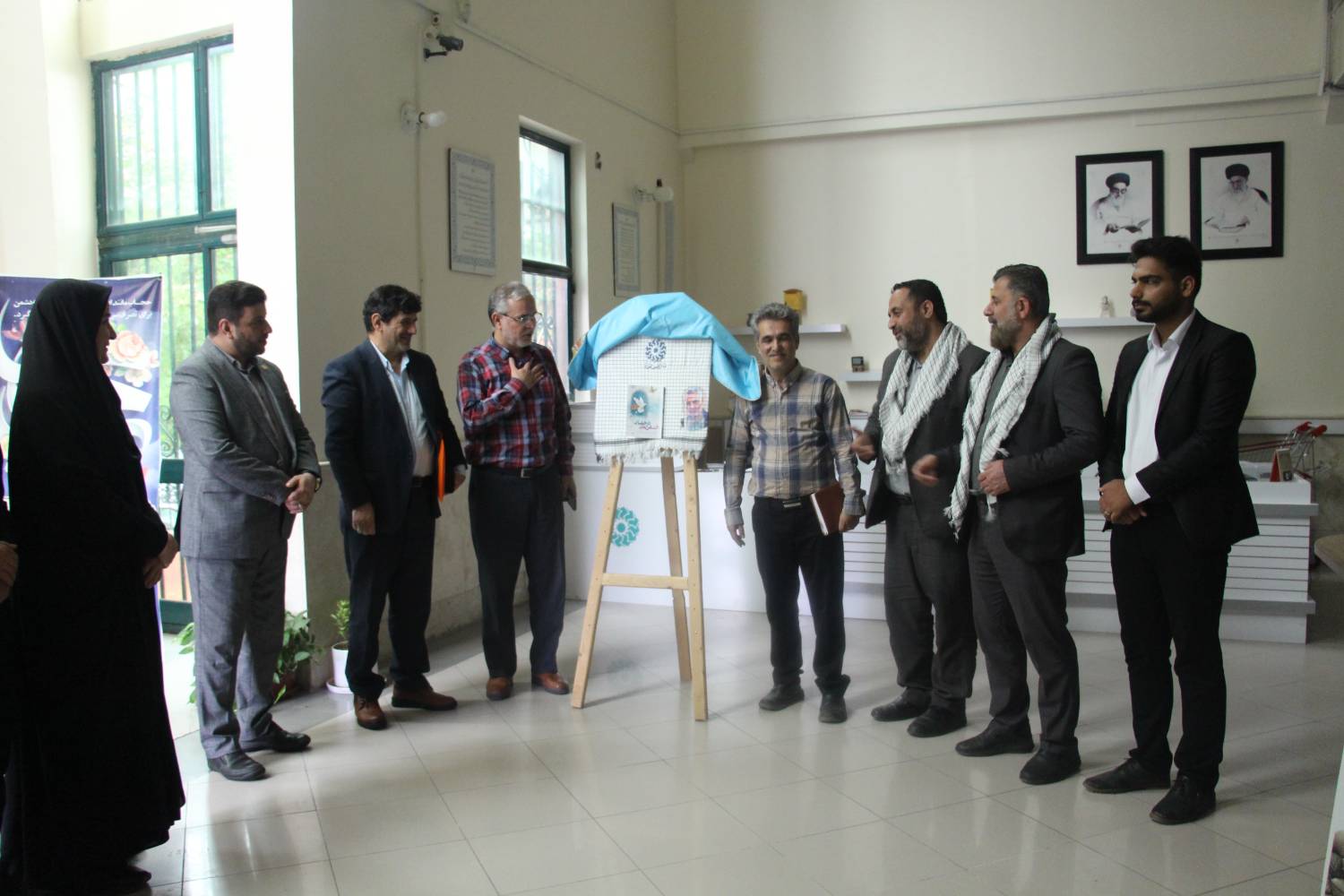 آیین رونمایی از کتاب «الماسهای درخشان» برگزار شد