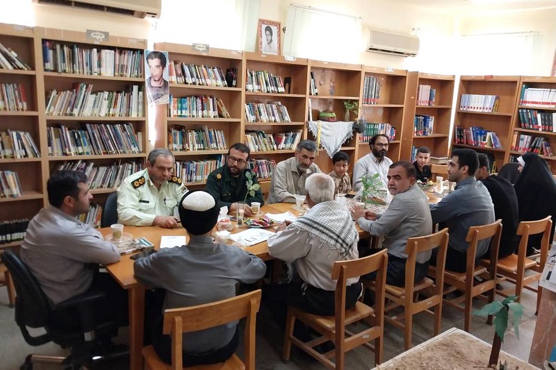 نشست خاطرهگویی رزمندگان در کتابخانه شهر امام حسن برگزار شد