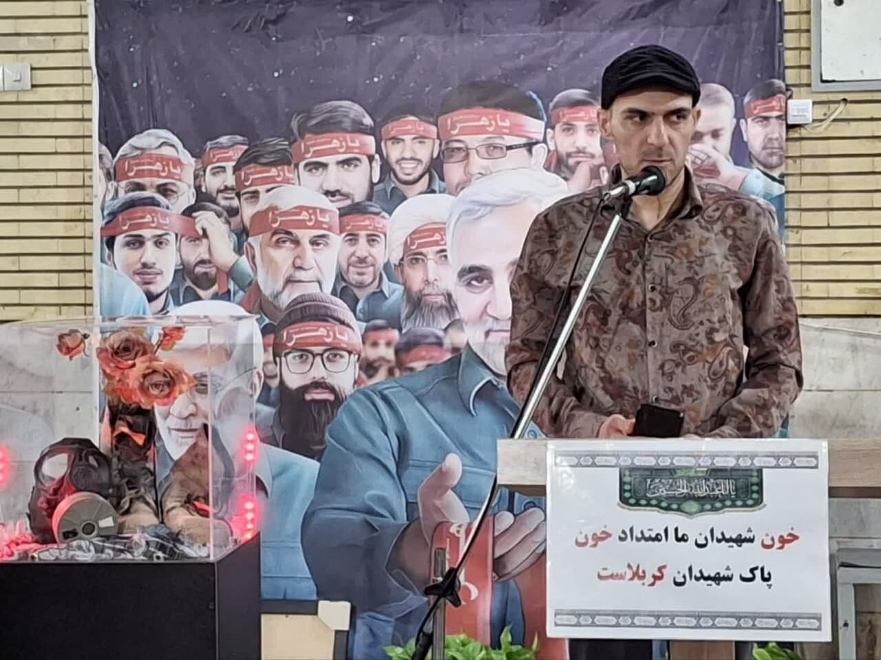 نسیم دلنشین غزل در گلزار شهدای دلیجان طنینانداز شد