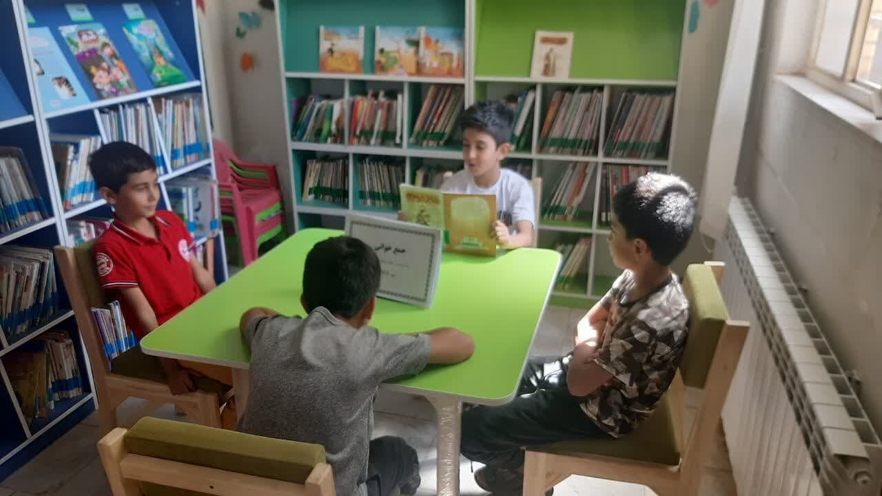 گرامیداشت هفته دفاع مقدس در کتابخانههای عمومی استان مرکزی