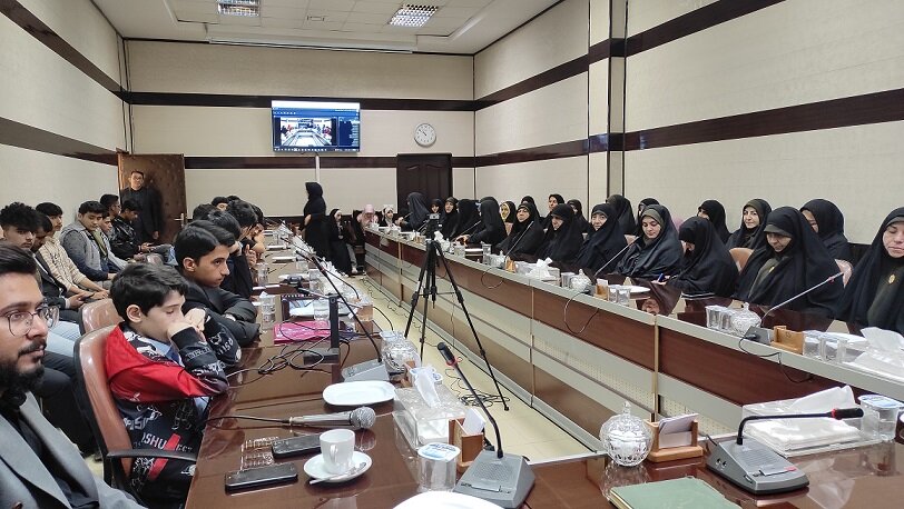 مراسم ختم قرآن، مرثیهسرایی و شعرخوانی در کتابخانه مرکزی اردبیل برگزار شد