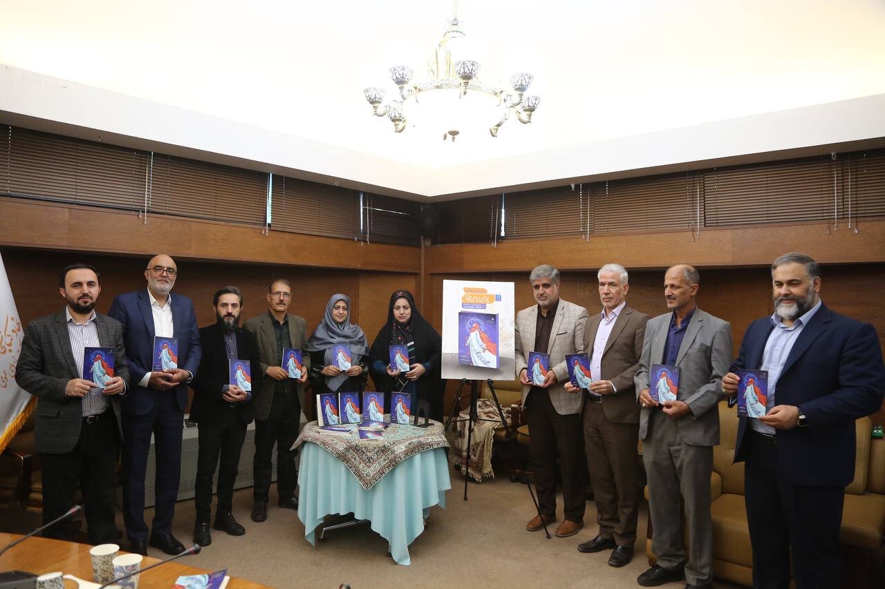 شعر، ابزاری تاثیرگذار در ترویج فرهنگ عفاف و حجاب است