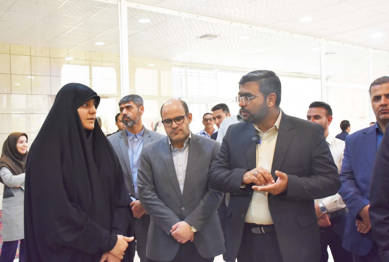 تحسین تیم مدیریت شهری شیراز از تجهیزات و خدمات کتابخانههای عمومی