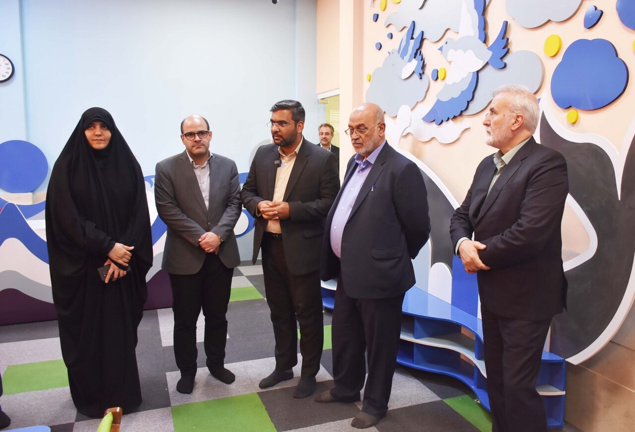 تحسین تیم مدیریت شهری شیراز از تجهیزات و خدمات کتابخانههای عمومی