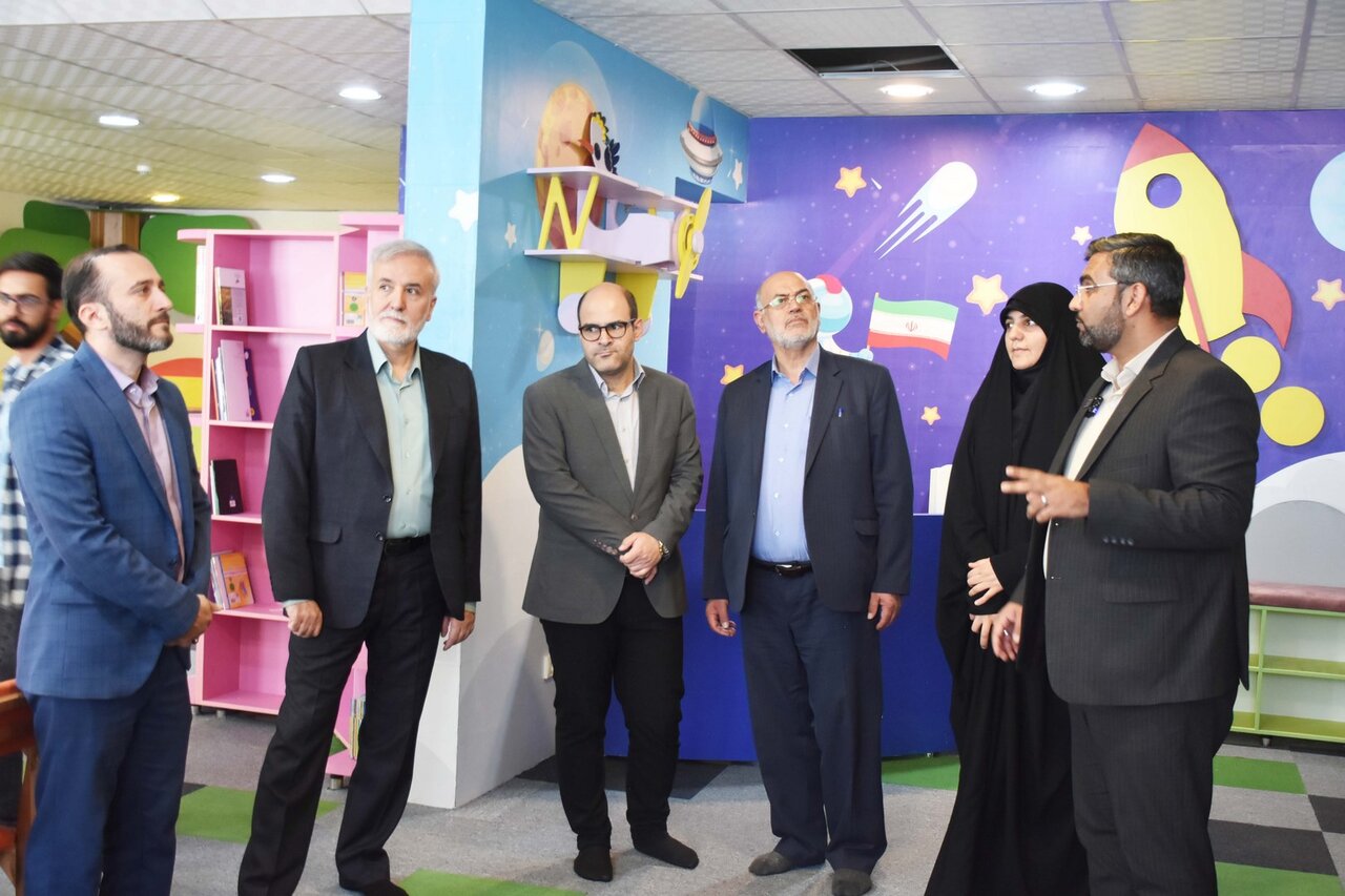 تحسین تیم مدیریت شهری شیراز از تجهیزات و خدمات کتابخانههای عمومی