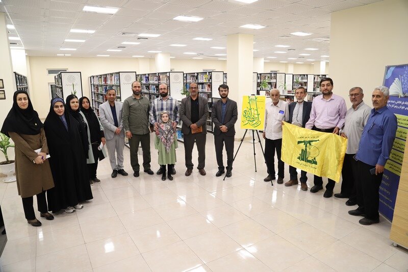 هنرمندان پیشقراولان تبیین شرایط با سلاح کلمه هستند