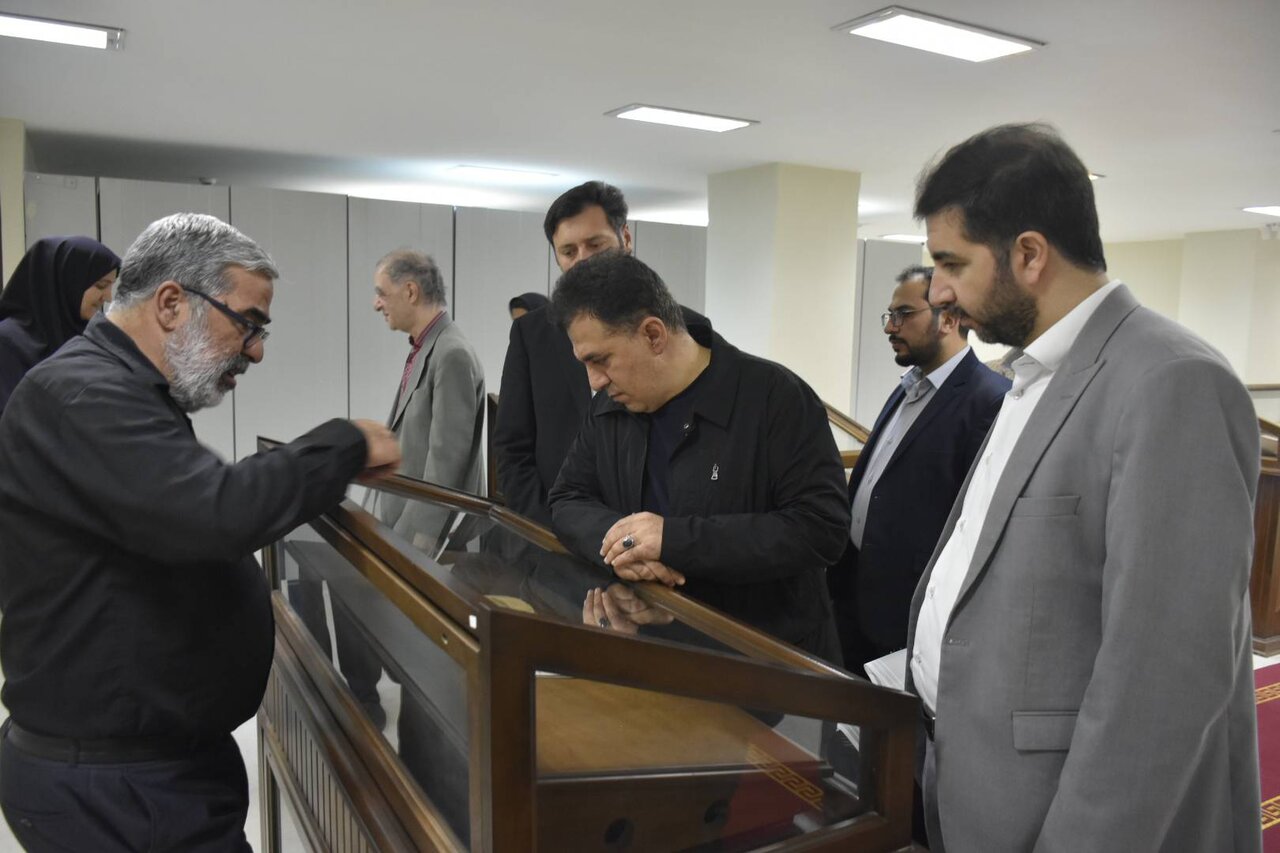 نقش مهم کتابخانههای عمومی و کتابداران در موفقیتهای تحصیلی و آموزشی جوانان و نوجوانان