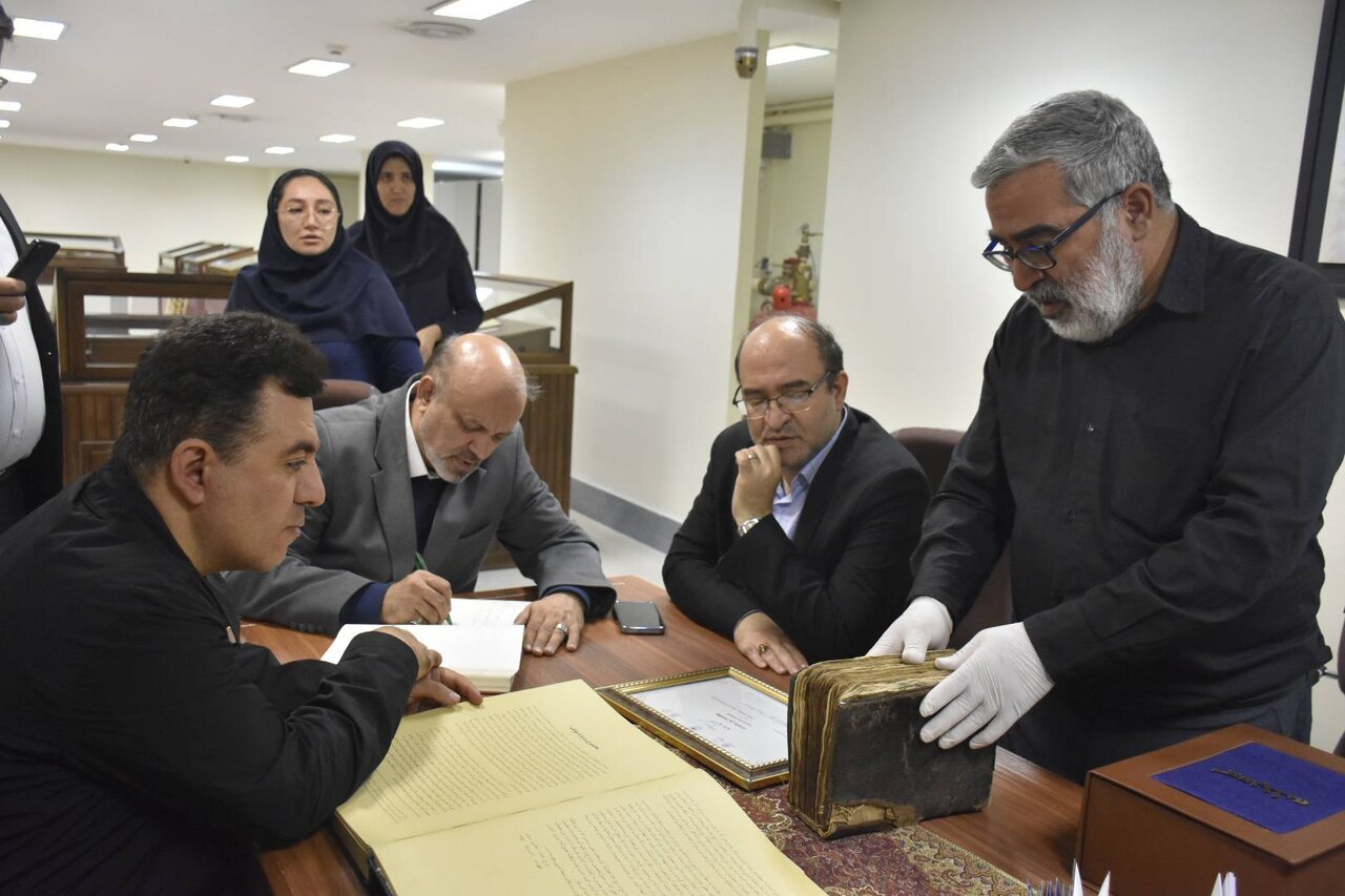 نقش مهم کتابخانههای عمومی و کتابداران در موفقیتهای تحصیلی و آموزشی جوانان و نوجوانان