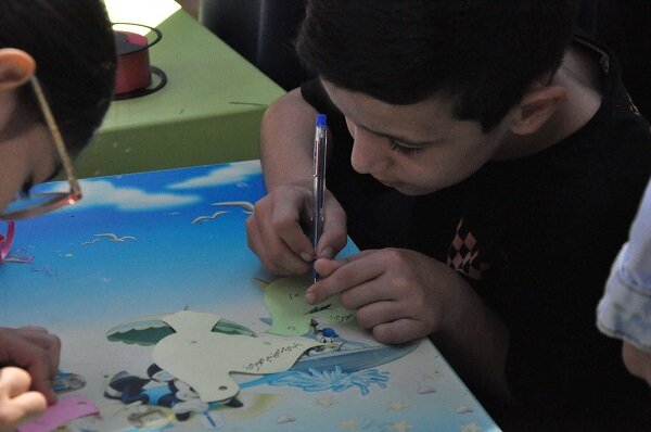 «اردو با کتاب» به یاد کودکان غزه در پارک شهر رشت برگزار شد