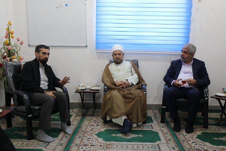 شبکه کتابخانههای عمومی نیازمند حضور میدانی است/ سرمایه انسانی مزیت رقابتی نهاد