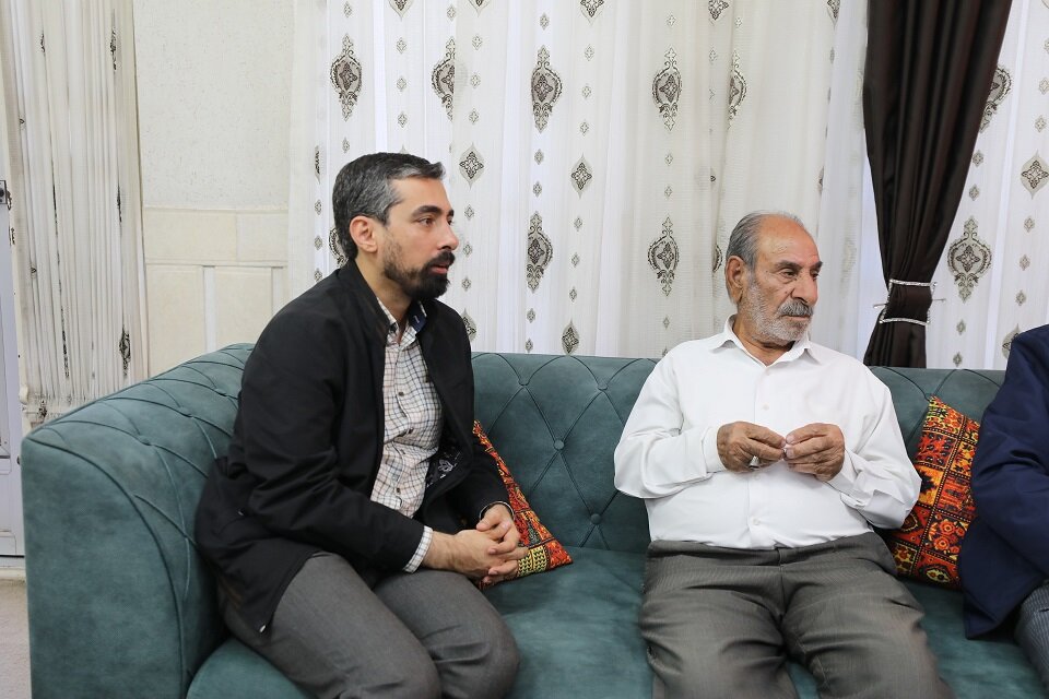 چهل و یک دیدار در چهارگوشه ایران