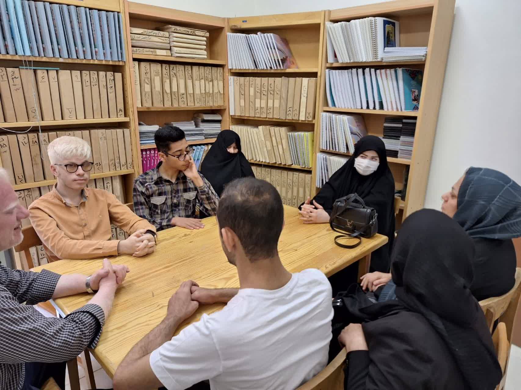 گرامیداشت روز عصای سفید در کتابخانه عمومی شهید شاهچراغی دامغان