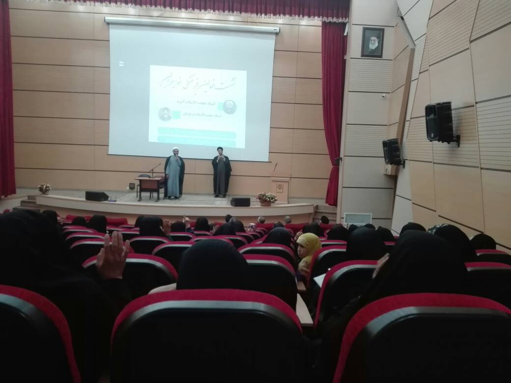 نشست هماندیشی فعالان قرآنی در سمنان برگزار شد