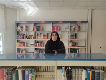 مسئول کتابخانه باباطاهر