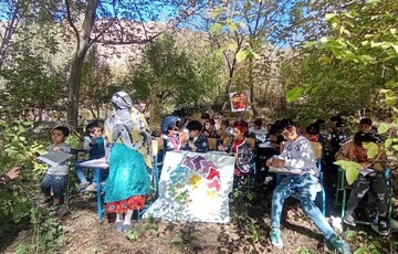 برگزاری مسابقه نقاشی در پنجمین جشنواره انار روستای مردانقم