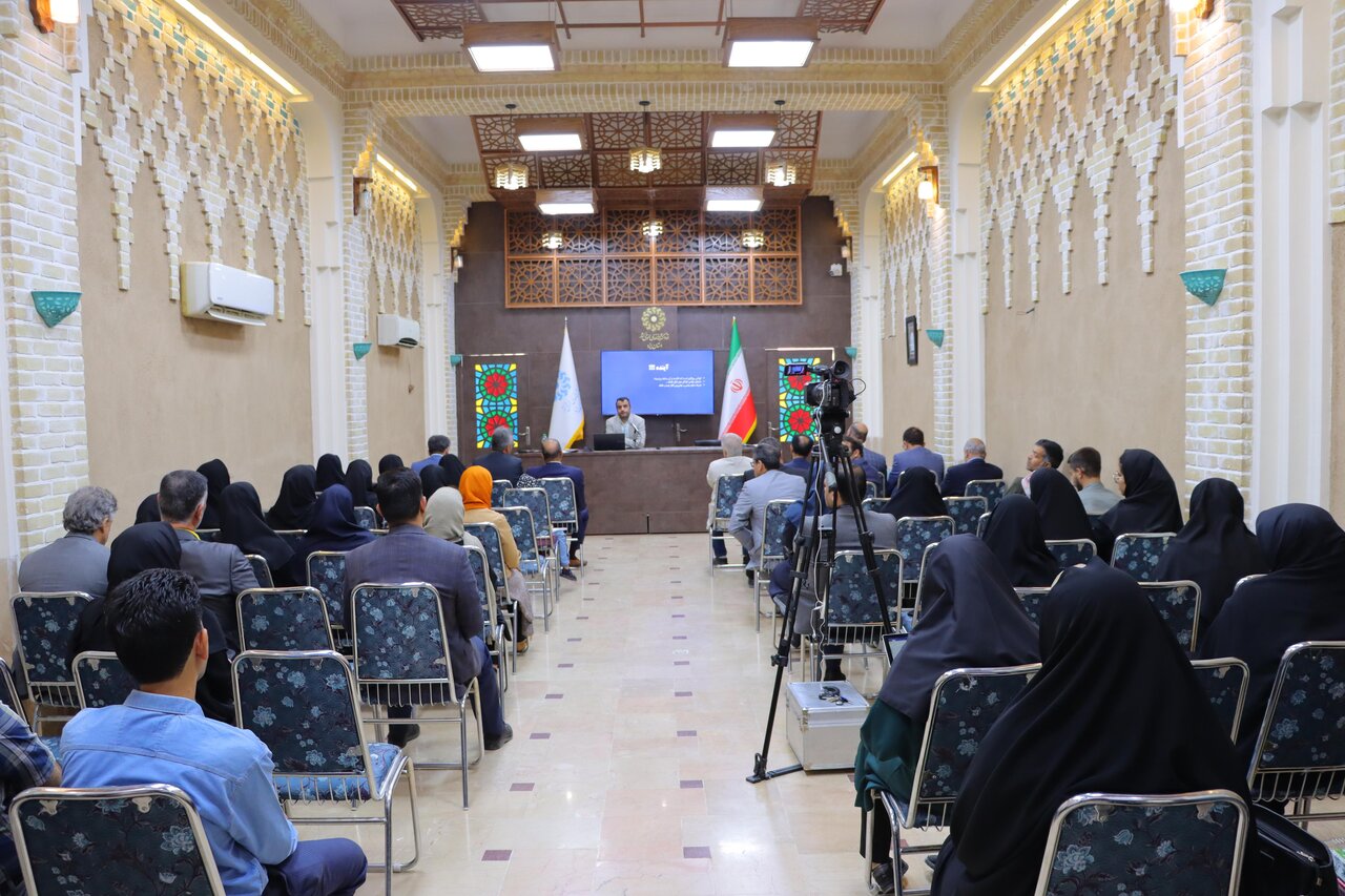 نشست تخصصی با موضوع «آینده خواندن و کتابخانههای عمومی در عصر هوش مصنوعی» برگزار شد