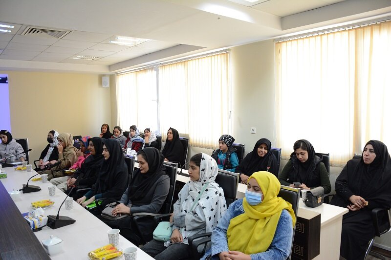 احساس امنیت، مهمترین دلیل گرایش مردم غرب به حجاب است