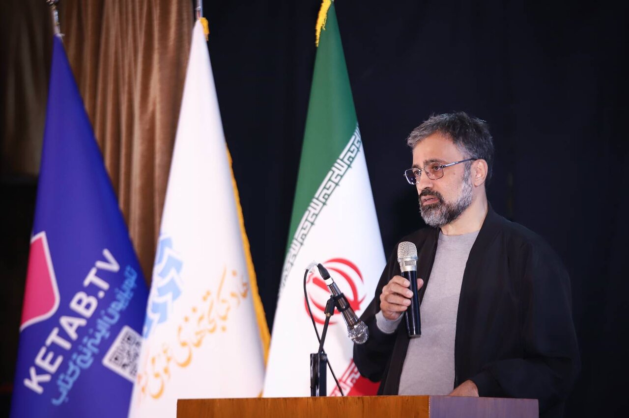 مسعود شجاعی طباطبایی در اختتامیه ششمین دوسالانه بینالمللی کارتون کتاب