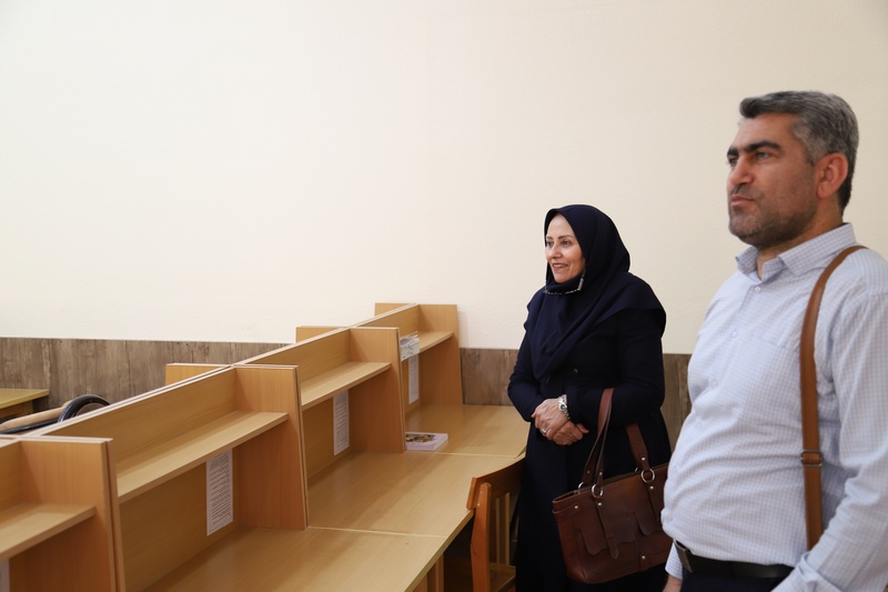 اساتید دانشگاه خلیج فارس از کتابخانههای عمومی استان بوشهر بازدید کردند