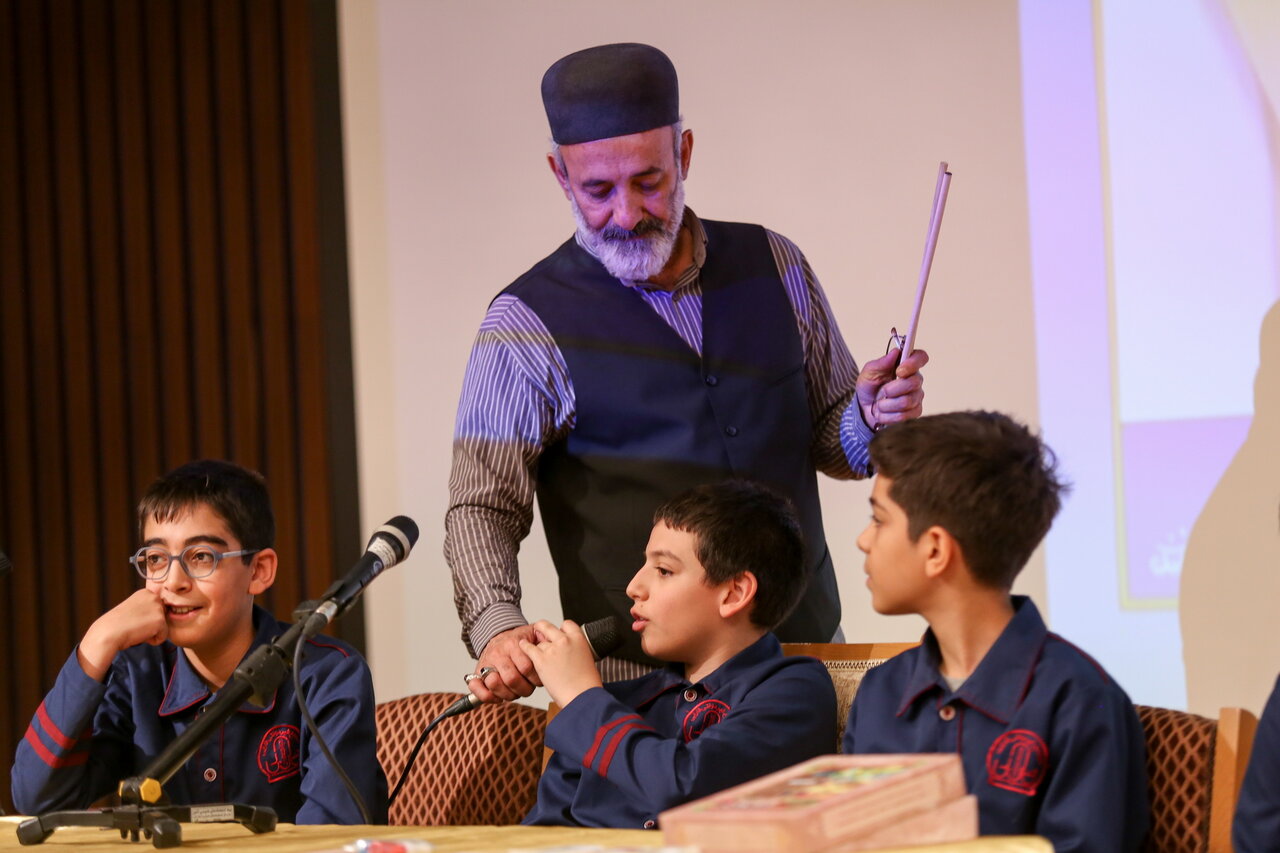 رونمایی از کتاب «جدول مثل»