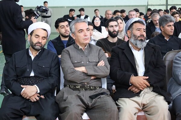 کتابخانه روستایی یکی از اثرگذارترین پایگاه های اجتماعی و فرهنگی است