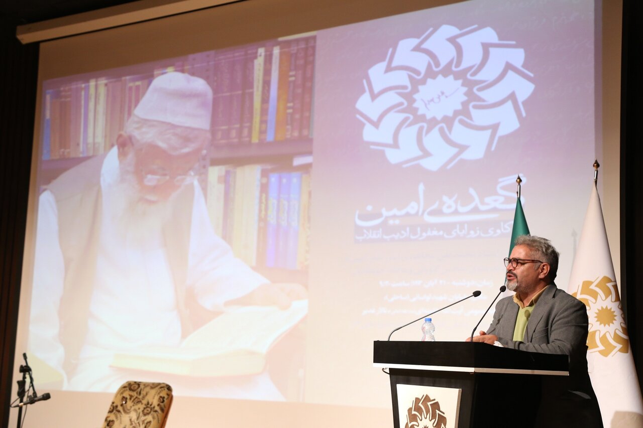 صراحت، دقت نظر و باریک بینی رهبر انقلاب در دیدار با شاعران