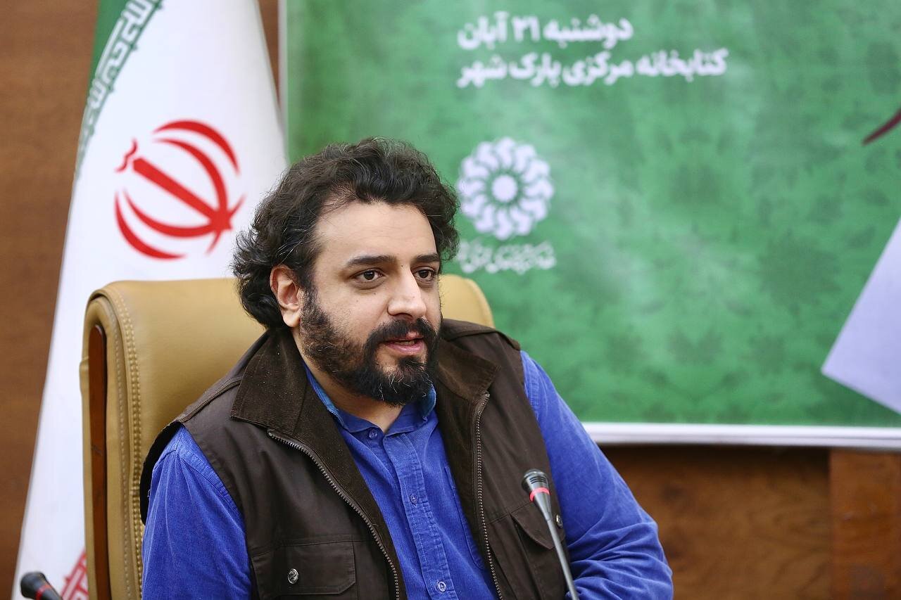 دخالت ناشران دولتی، عامل «کتابسازی در شعر» است