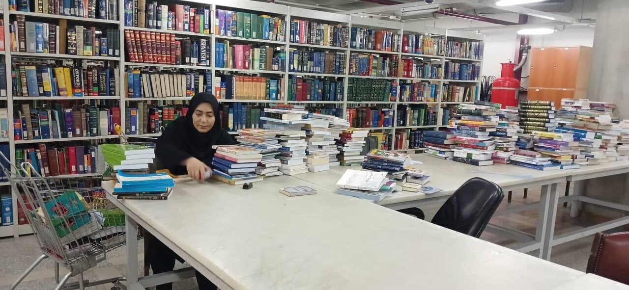 ۳۵۰۰ جلد کتاب به کتابخانههای عمومی استان ایلام اهدا شد