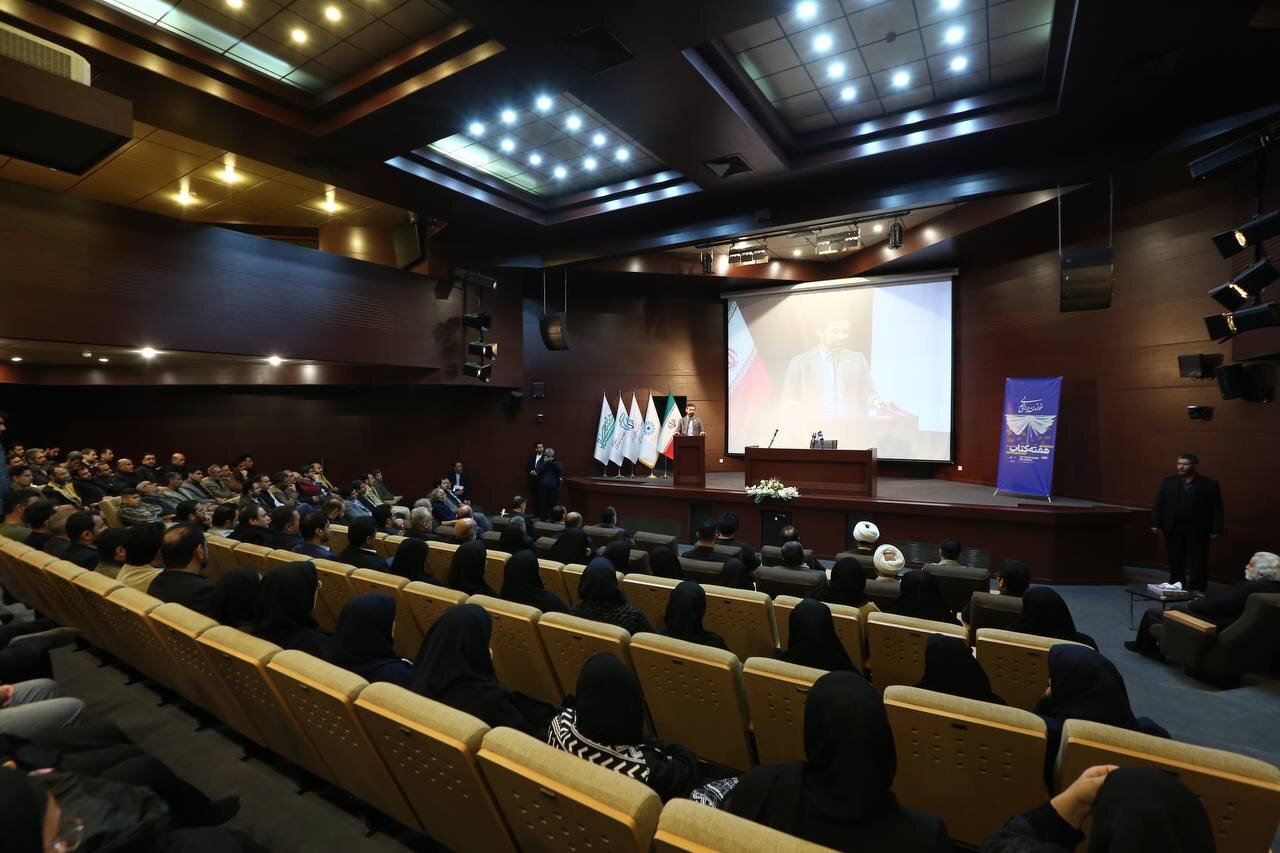 به برکت انقلاب اسلامی توسعه کتابخانههای عمومی بیش از افزایش جمعیت بوده است