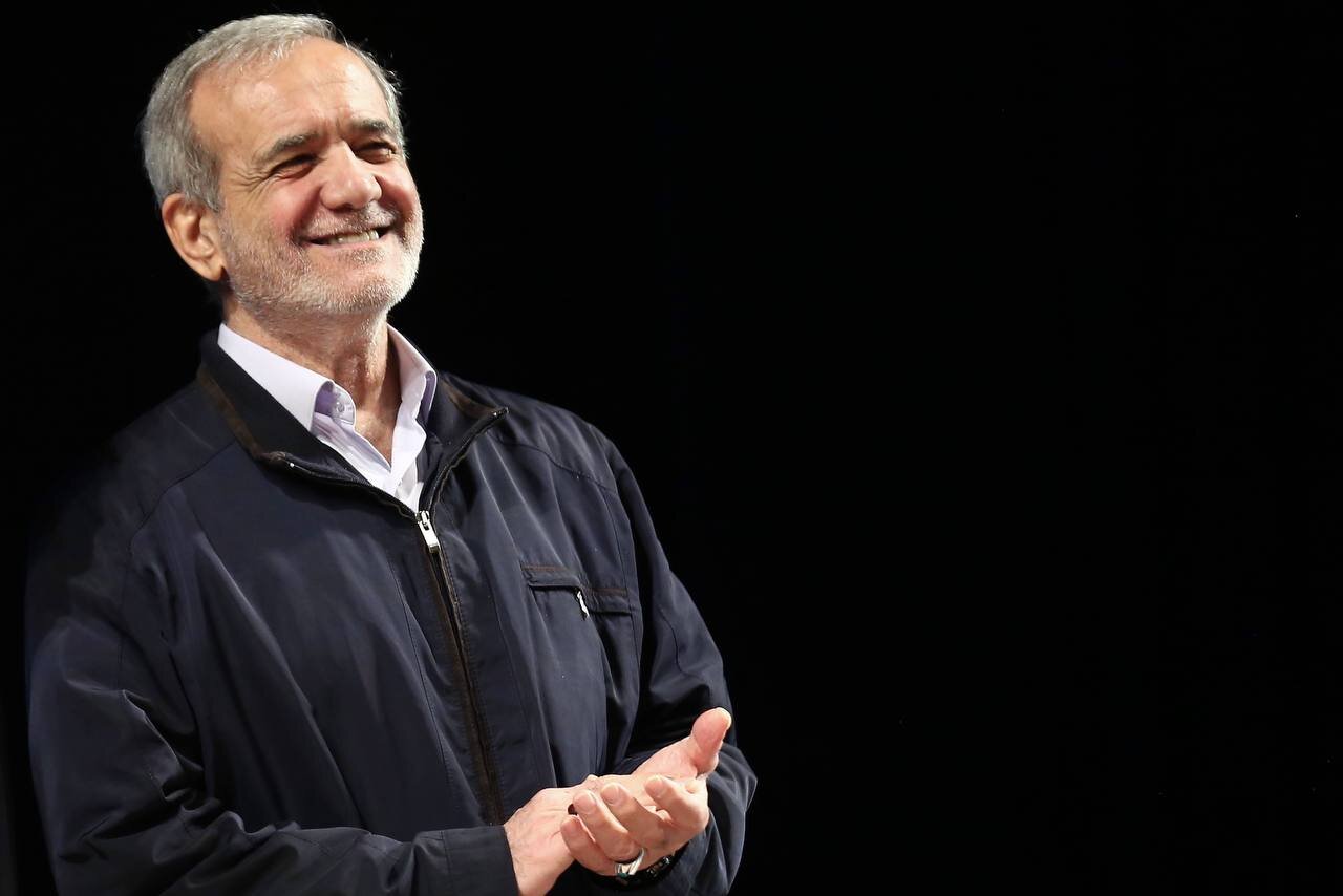 خواندن و آگاهی سازنده نگاه و زبان مشترک و وحدت است/ بیان دغدغهها و مطالبات اهالی کتاب و کتابداران با رئیسجمهور