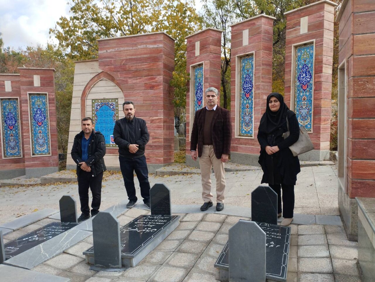 تجدید میثاق کارکنان کتابخانههای عمومی آذربایجان غربی با آرمان های امام راحل(ره)