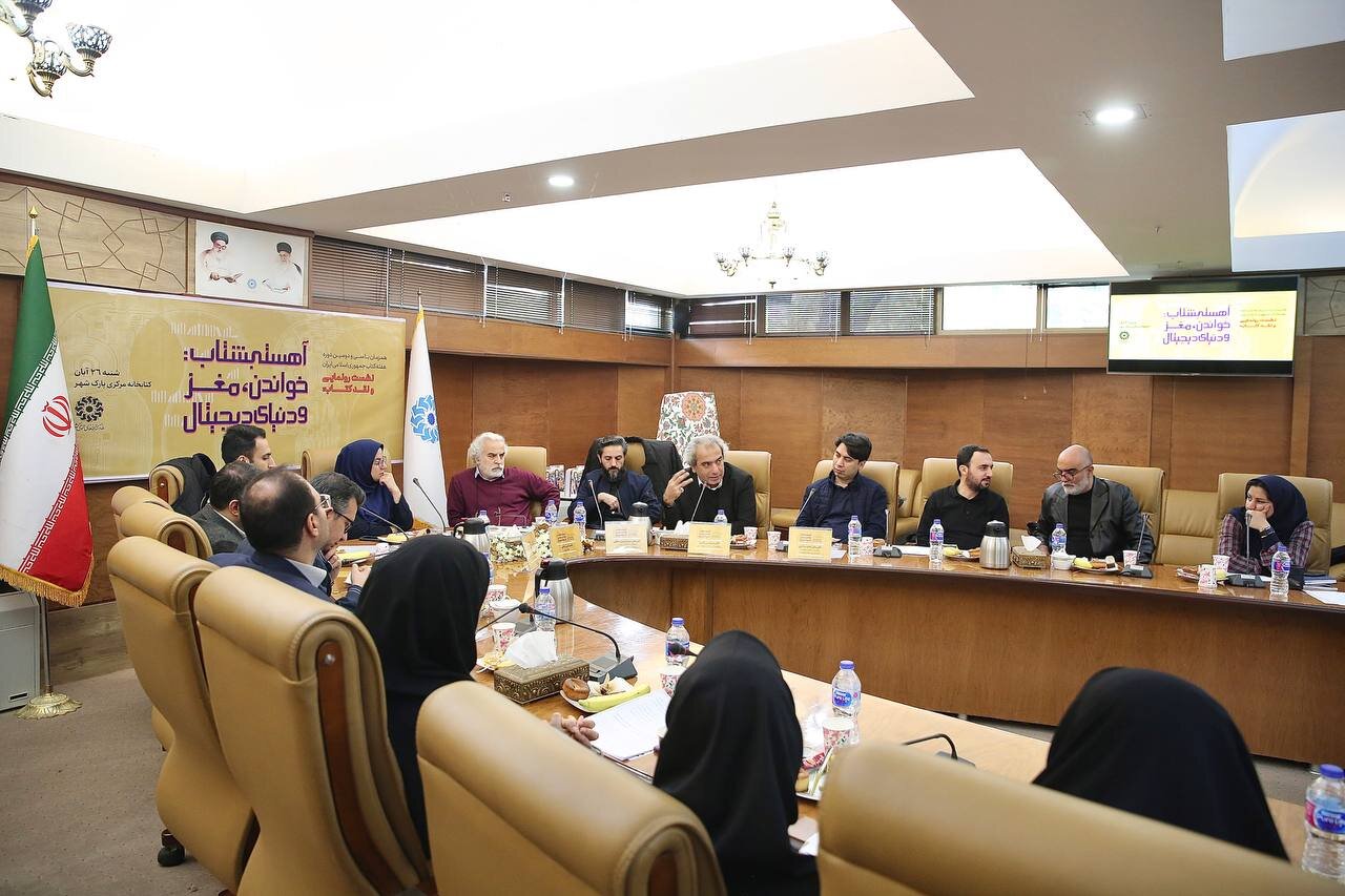 «خواندن عمیق»، با فراگیرشدن دنیای دیجیتال، به خطر میافتد؟!