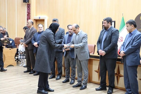 تمام شهرداریها مکلف به پرداخت سهم نیم درصدی درآمد خود به کتابخانهها هستند