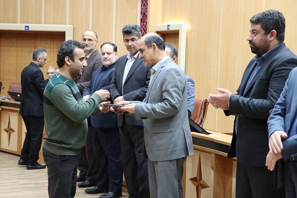 تمام شهرداریها مکلف به پرداخت سهم نیم درصدی درآمد خود به کتابخانهها هستند