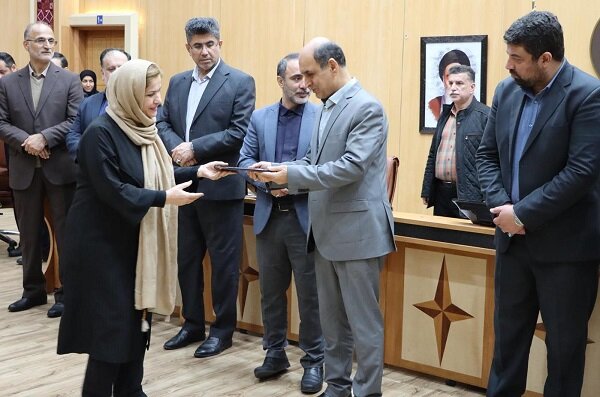 تمام شهرداریها مکلف به پرداخت سهم نیم درصدی درآمد خود به کتابخانهها هستند