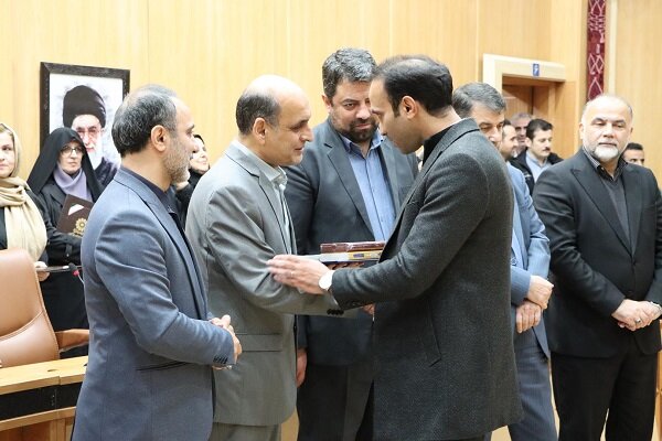 تمام شهرداریها مکلف به پرداخت سهم نیم درصدی درآمد خود به کتابخانهها هستند