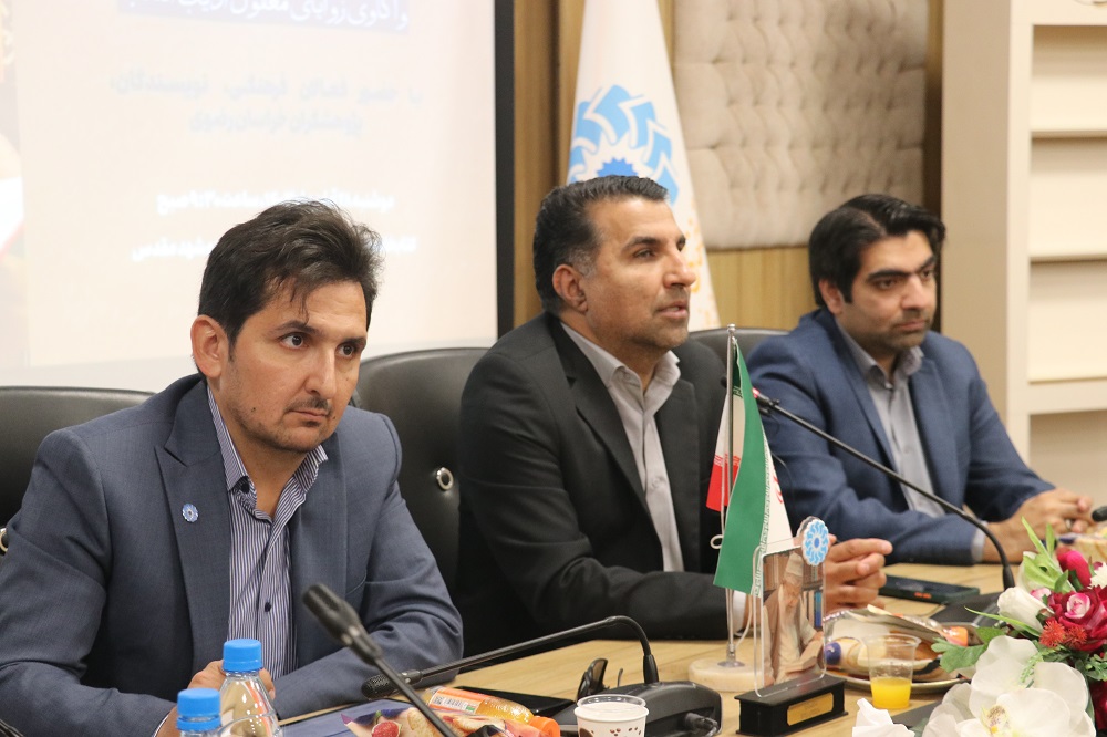 نشست «گعدهی امین: واکاوی زوایای مغفول شخصیت ادیب انقلاب» در خراسان رضوی برگزار شد