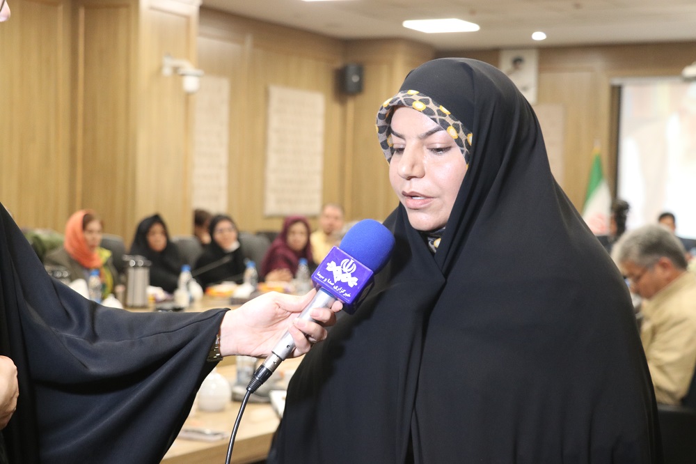 نشست «گعدهی امین: واکاوی زوایای مغفول شخصیت ادیب انقلاب» در خراسان رضوی برگزار شد