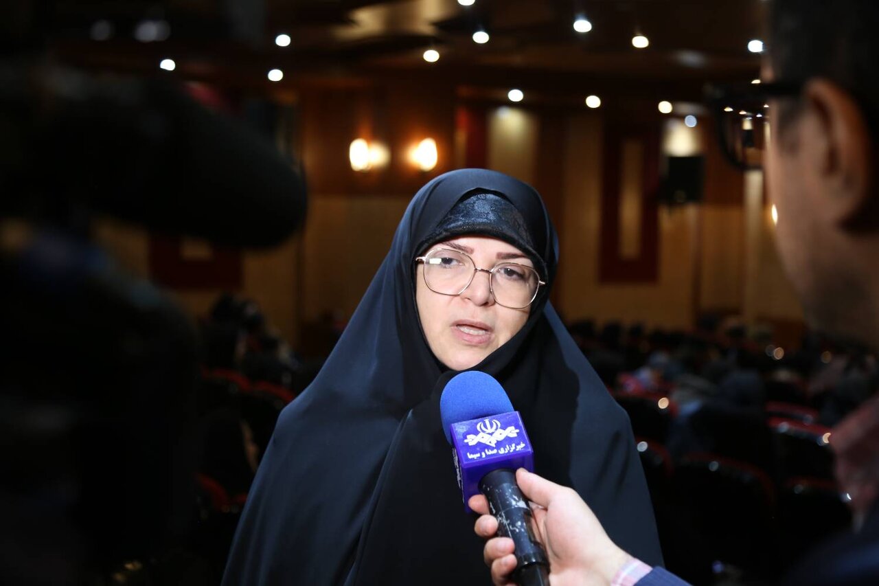 آیین تجلیل از فعالان عرصهی کتاب و کتابخوانی در ساری برگزار شد