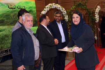 برگزیدگان آیین بزرگداشت روز کتاب، کتابخوانی و کتابدار استان فارس