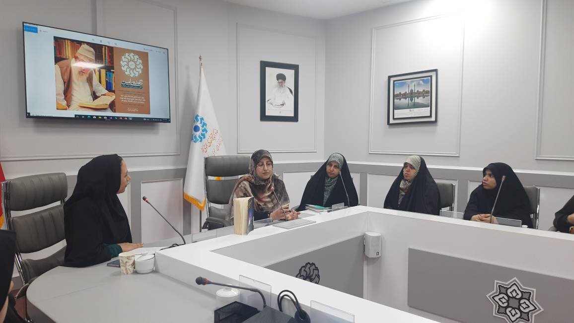 نشستهای «گعده امین» در کتابخانههای عمومی استان قم