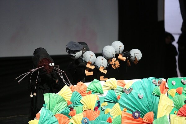 ۹ اثر برگزیده در اختتامیه جشنواره قصهگویی چهارمحال و بختیاری بر روی صحنه رفتند