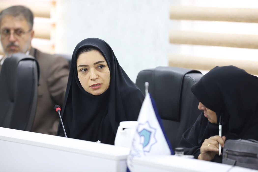 کتابخانه عمومی میتواند اختلال ارتباطیِ نخبگان با نظام اجتماعی را ترمیم کند