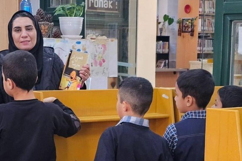 کتابخانه جان گرفت/ دانشآموزان شلوغکار به آنجا آمدند!