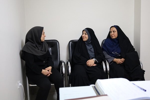 بازدید مدیرکل کتابخانههای عمومی آذربایجان غربی از مراکز مروج کتابخوانی