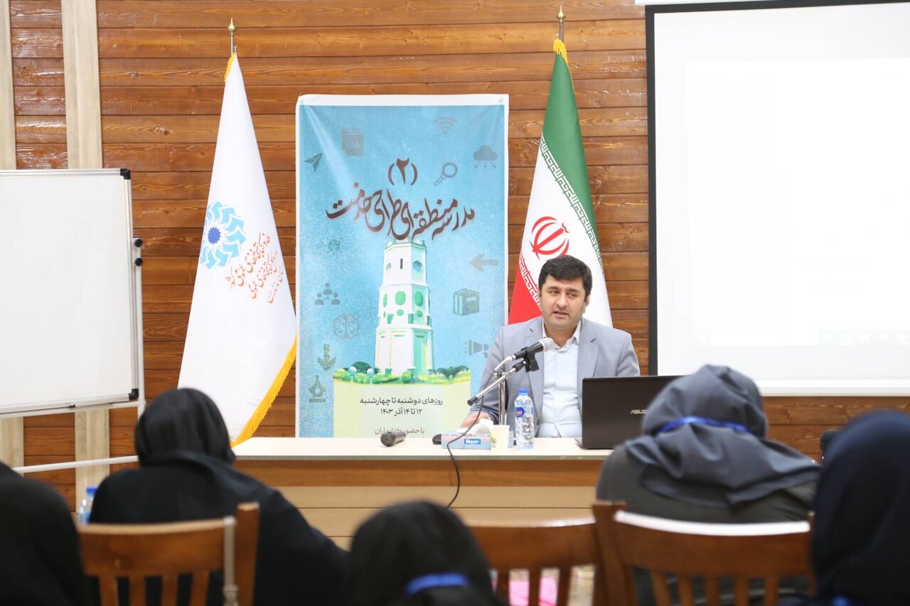 نهاد کتابخانههای عمومی کشور در آموزش کتابداران پیشتاز است