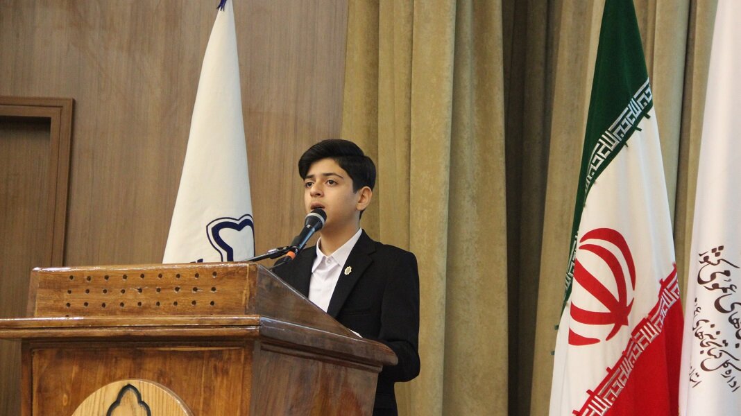 ویژه برنامه کتاب و کتابخوانی در شهرستان خمینیشهر برگزار شد