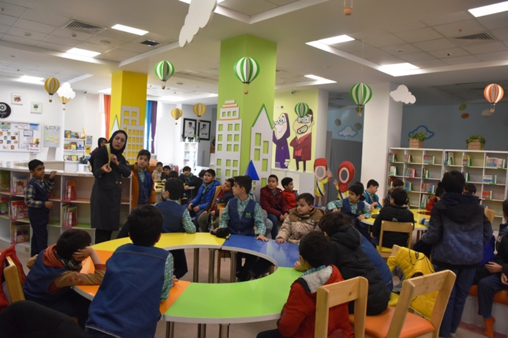 برنامه های متنوع فرهنگی به همت بخش کودک کتابخانه مرکزی امام خمینی(قدس سره) مشهد برگزار شد